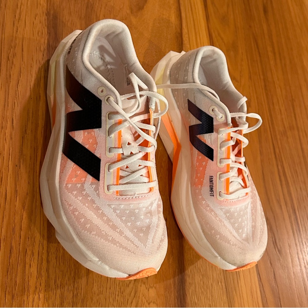 New Balance FuelCell SuperComp Elite V4